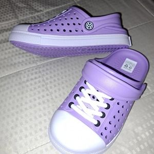 ADORABLE Slip on Adjustable back Lavender Beach Shoes SZ 31 EU